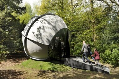 David Cotterrell In Other Worlds, I Love You photo: Thierry Bal